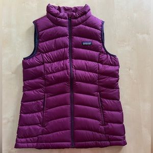 Patagonia girls' down sweater vest. Very warm, Beautiful violet red